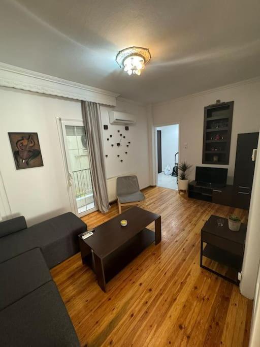 Lucky House Apartment Tesalonika Bagian luar foto